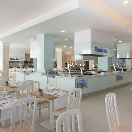 Отель Iberostar Waves Bouganville Playa