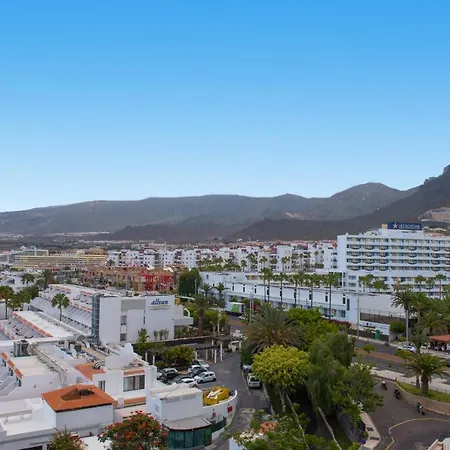 Iberostar Waves Bouganville Playa Отель