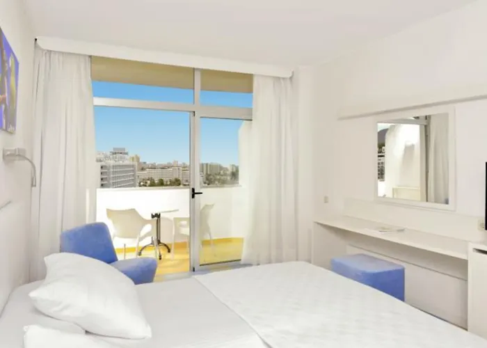 Szálloda Iberostar Waves Bouganville Playa 4*