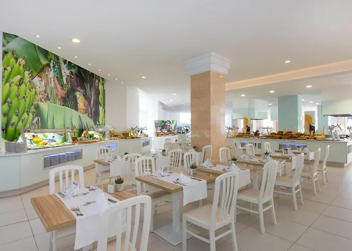 Iberostar Waves Bouganville Playa 4* Costa Adeje (Tenerife)