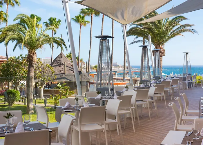 Iberostar Waves Bouganville Playa Szálloda