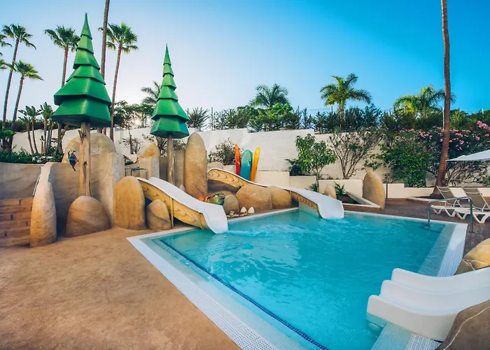 ホテル Iberostar Waves Bouganville Playa