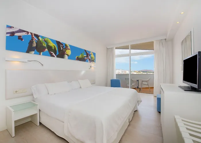 Iberostar Waves Bouganville Playa アデヘ