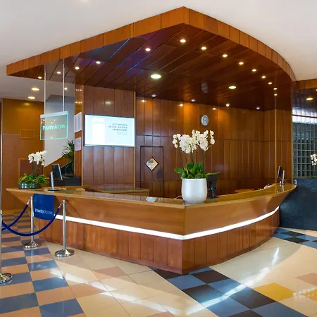 Iberostar Waves Bouganville Playa 4*