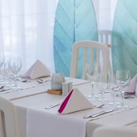 Iberostar Waves Bouganville Playa